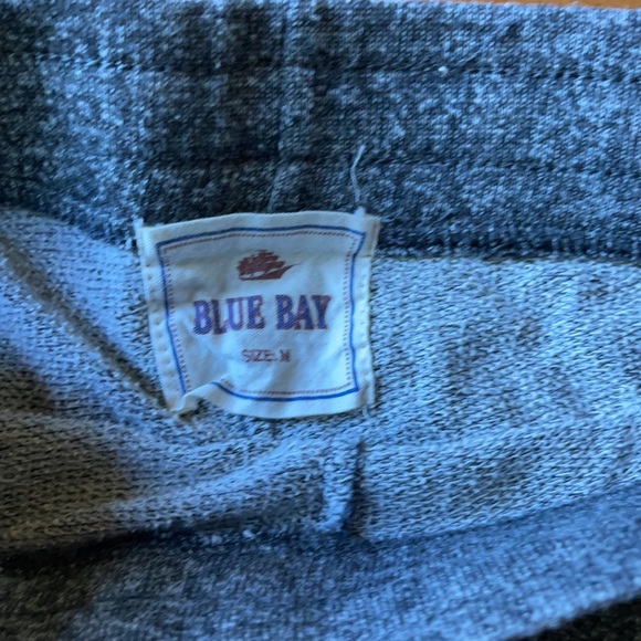 Gray shorts medium - Picture 3 of 3